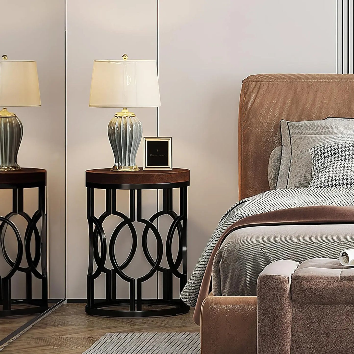 Round End Table, Small Nightstand for Living Room, Bedroom